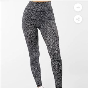 Bossy Print Leggings Medium